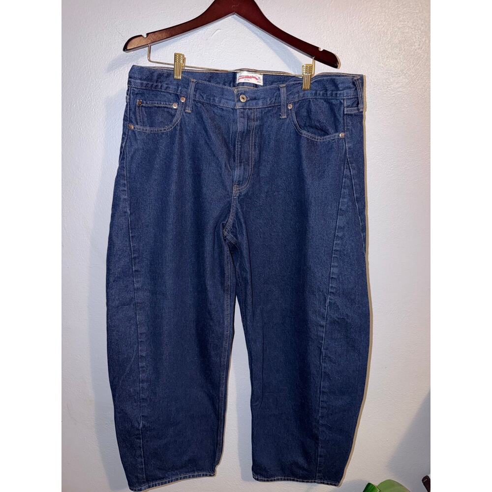 Abercrombie & Fitch curve-seam barrel jeans - Picture 2 of 4